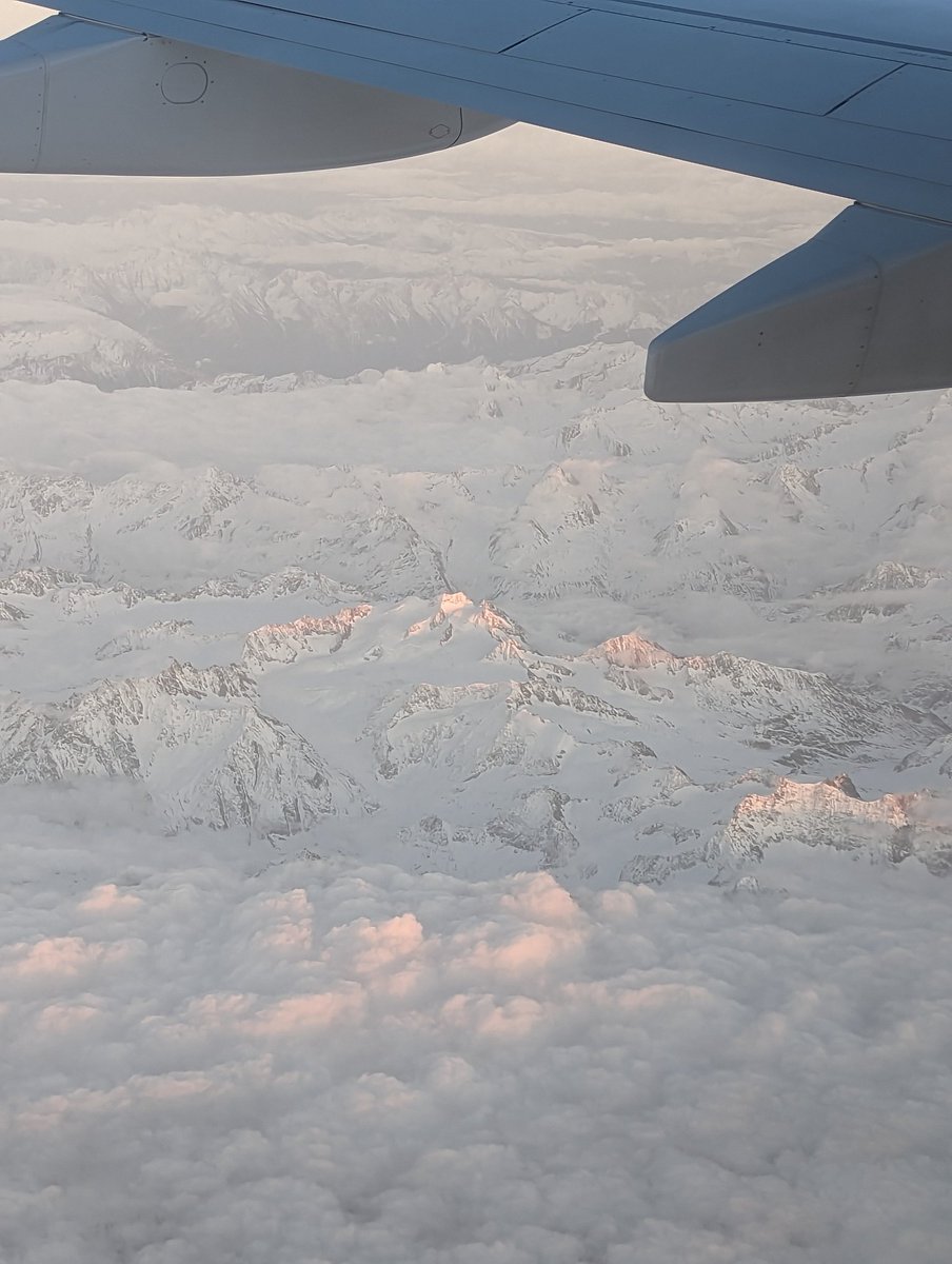 Beautiful view of the Alps 🏔️