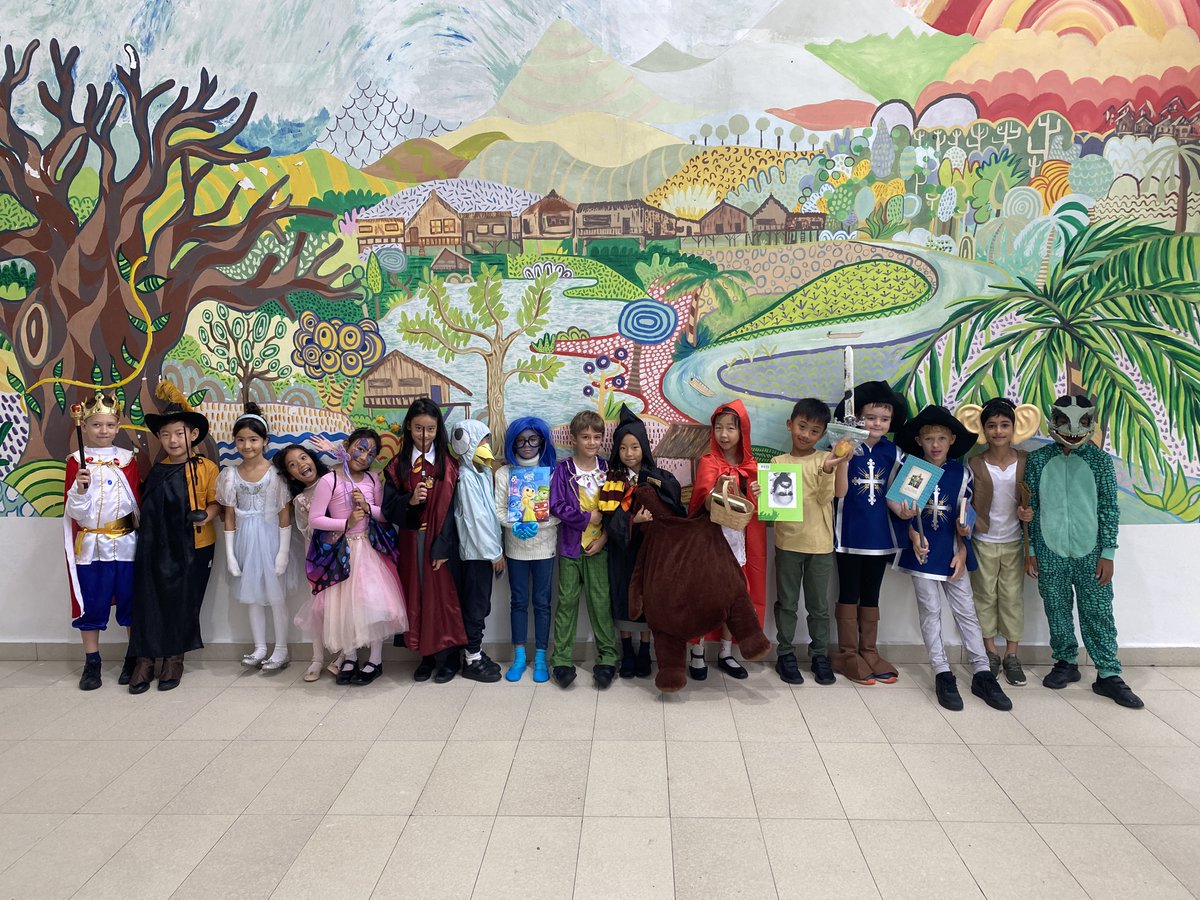 MCMPrePrep's tweet photo. The pupils and Beaks from Year 3 enjoyed dressing up as some of their favourite book characters on Friday. Can you work out which books they are from? #WorldBookDay #MCMYear3 https://t.co/wlahSmhJZ1