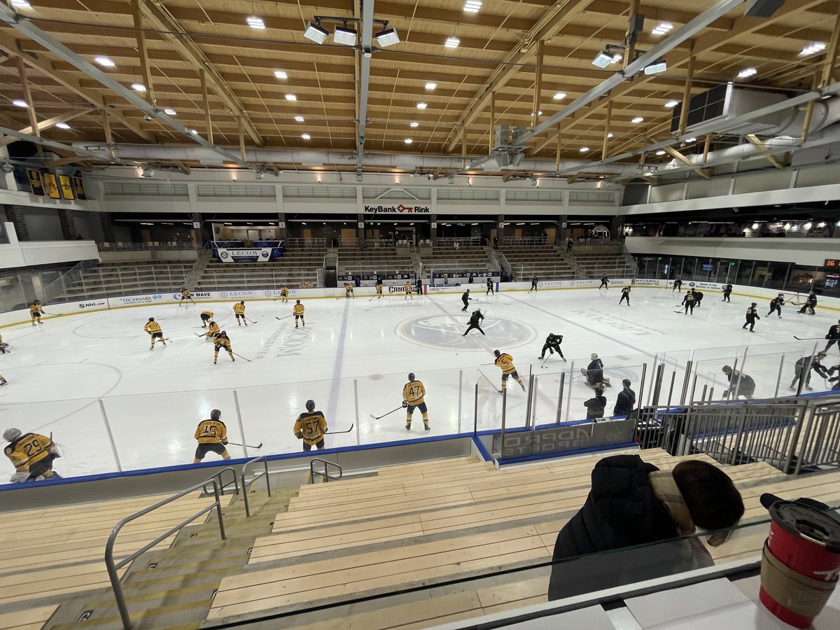 It’s a @Atlantic_Hockey Playoff #PAGameDay! Game One for @GriffsHockey vs @ArmyWP_Hockey is getting warm!