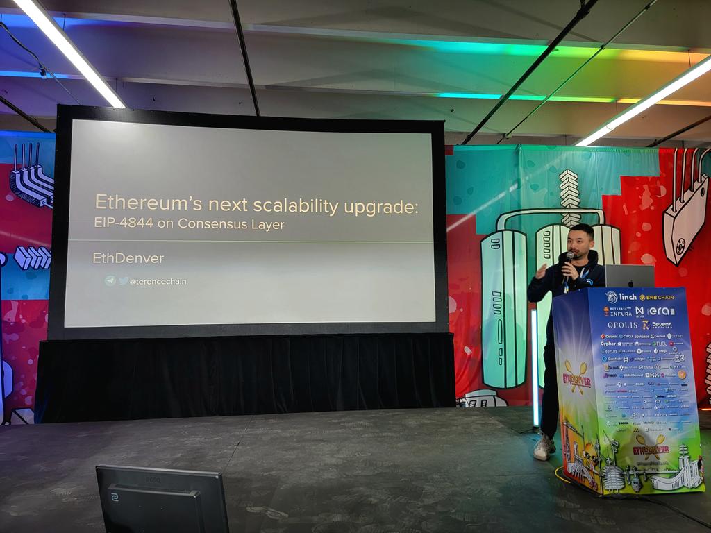 Come to the #Devtopia stage and listen to <a href="/terencechain/">terence</a>, Core developer of Prysm, Arbitrum / Offchain labs discuss "EIP4844 from CL client's perspective!"

#Day2 of #ETHDenver