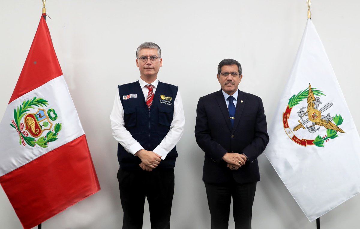 Senamhi on Twitter "RT MindefPeru El ministro JChavezCresta y el