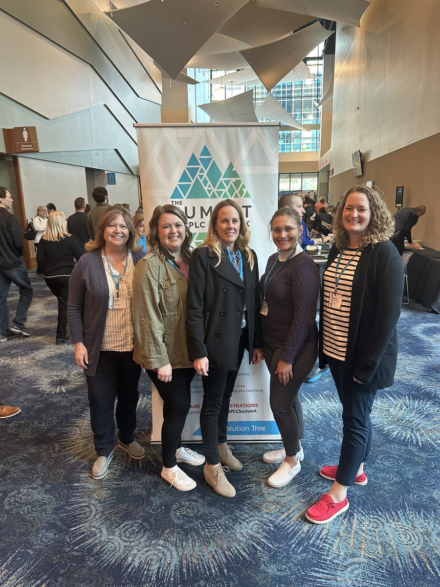 CTALiberty's tweet image. Our staff members spent the last three days at the #PLCSummit with @SolutionTree!  They’re so excited to come back and share all that they have learned with our staff.
#alwayslearning #libertyeagles #wearechandlerunified