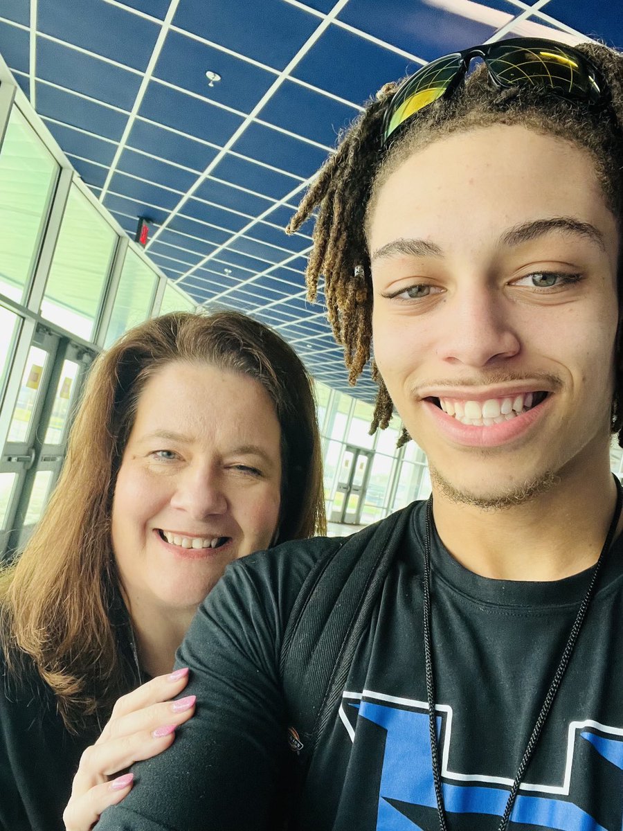 ⁦<a href="/JadenClemons1/">Jaden</a>⁩ and ⁦<a href="/HebronHawksBB/">Hebron High School Boys Basketball</a>⁩ do work tonight!!! Go HAWKS!!! #hpnd