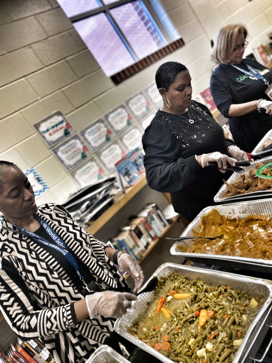 DrCSLPadgett's tweet image. All month, we celebrate Black Excellence&amp;amp;today we let it continue to shine. From our program to our 4th grade Wax Museum, it was awesome! S/o to every1 that contributed. More importantly, TY to our Ss their brilliance shined! @docdrewlovett @drkalag @BenteenIBPYP @PrincessS2003