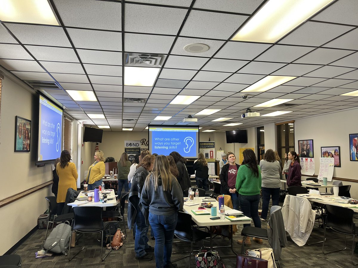 RISD_EBs's tweet photo. Another great day collaborating with @RC_BilingualESL! Thank you @MagdaNenaSilva for leading us through 3 days of learning! @R10Multilingual #destinationESL https://t.co/5Nfq4gMtpe