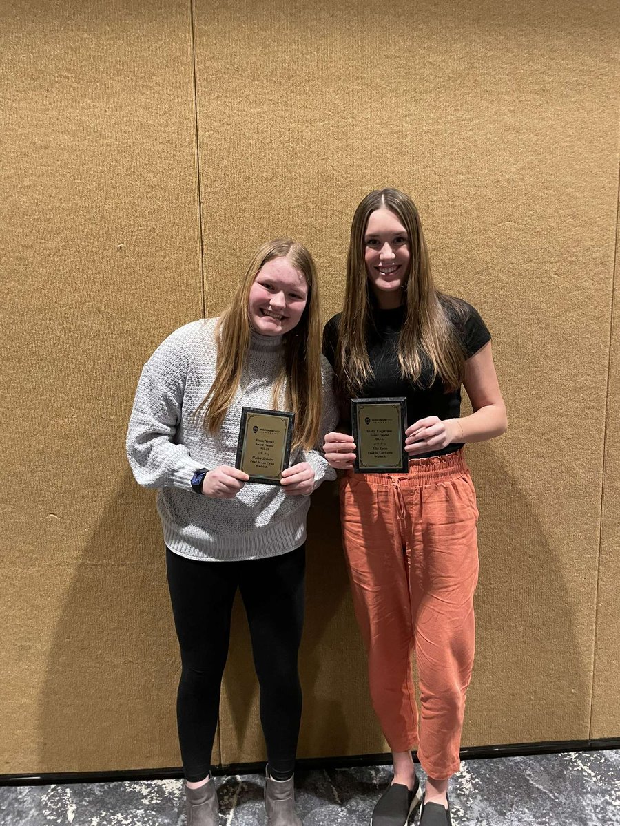 Vetter finalist for the top 5 goalies in the state with Ella as a finalist for the top 5 defenseman in the state! Wouldn’t want to do it with anyone else💛