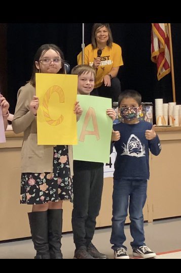 IndianaAreaSD's tweet photo. IASD Leadership Seminar students hosted a Mini #MINITHON at Ben Franklin! Our students raised $670 and paid tribute to a very special 3rd Grader! ❤️🖤💃🕺#proudBFprincipal #VictoryForVeronica https://t.co/8Ed8tXocCn