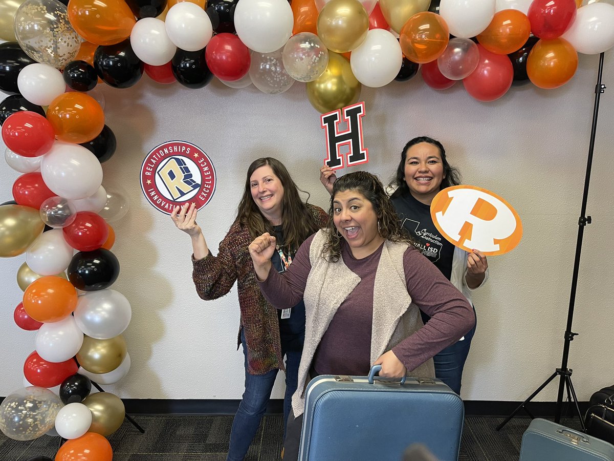 We landed with our suitcase full of wonderful resources! Thank you <a href="/MagdaNenaSilva/">Magdalena Silva</a> for the wonderful 3 days. It was so nice to be able to collaborate with our new team from Royse City! #DestinationESL @RISD_ELLS