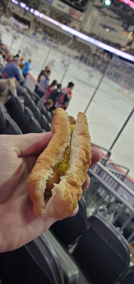 InfamousJasonB's tweet photo. Dollar Dogs and bad decisions. Go @IndyFuel!

#FuelTheFire https://t.co/86XXEOHE4x