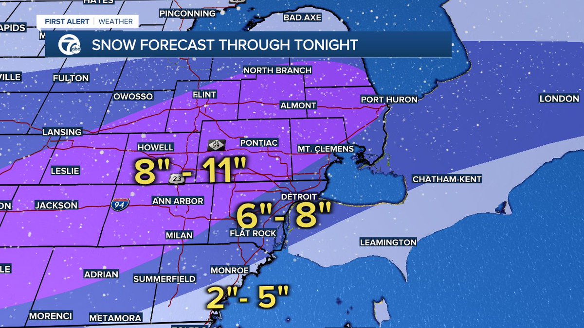 rexroth7wxyz's tweet photo. Ever see orange on the radar for snow?
Me either!
Snowfall rates of 2"-3" per hour are slowly moving north of I94. 
WOW! and thunder too! https://t.co/Jt3baCkMjb