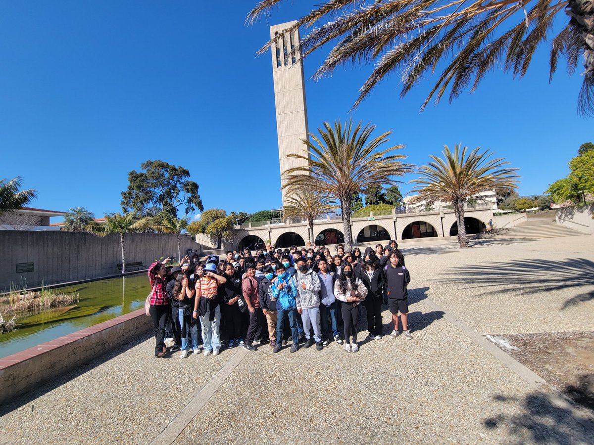MDominguez_VVMS's tweet photo. Vista Verde Middle School 7th Graders visiting Beautiful UC Santa Barbara today!💚🏫🎓 #UniversityTrip #GUSD #UCSB #VVMS @VistaVerdeGrizz @zjgalvan @VVMS_Principal @DesantosVNorma @B_DominguezVVMS @MariaNa44553739 @GUSDEdServices @LCortezGUSD https://t.co/nWNcBKuazQ
