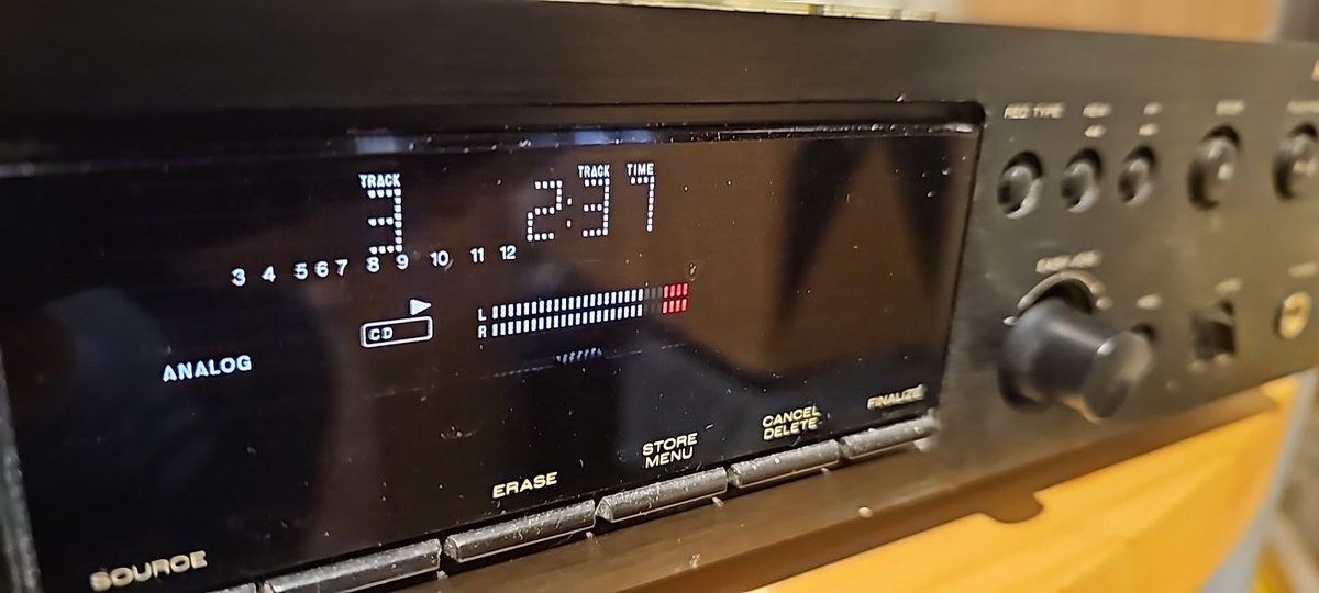 on Twitter "I know it's old, but, its DACs make it a