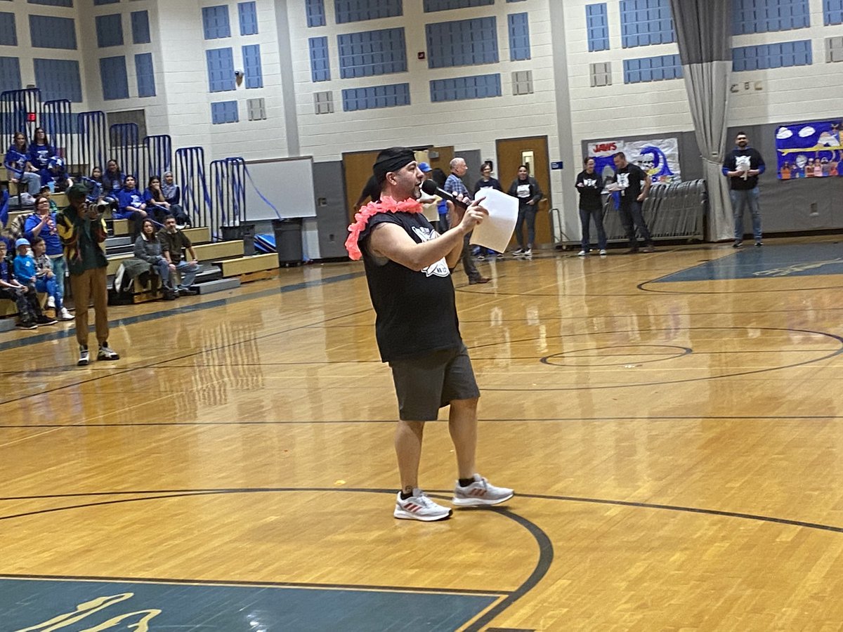 azuck1's tweet photo. @NBHSActivities could be one of the greatest Master of Ceremonies I have ever seen. #nbpride #nbnation https://t.co/ae3Rcr2Xow