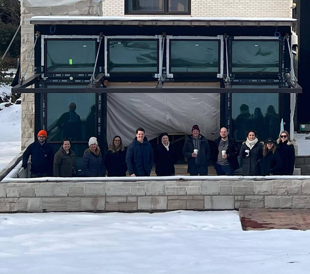 FlavinArchitect's tweet image. Celebrating the creativity and perseverance of our team, with a field trip to 5 incredible house projects under construction.
.
.
.
#steelconstruction  #modernhouse #glasshouse #modernhousedesign #miesvanderohe  #flavinarchitects #curtainwall #exposed st… instagr.am/p/CpWGgsAu88t/