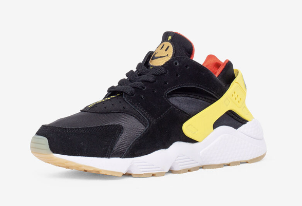 snkr_twitr's tweet photo. AD: Nike Air Huarache WMNS
'Black | Yellow Strike | White | Team Orange' On sale for $89.99

Shop -> https://t.co/TGFjYcNWTd https://t.co/xNt8vwj4D5