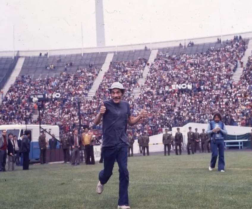 Ramón Valdés, Estadio Nacional de Chile. 
Presentación en vivo, 1977.
#GránRecuerdo