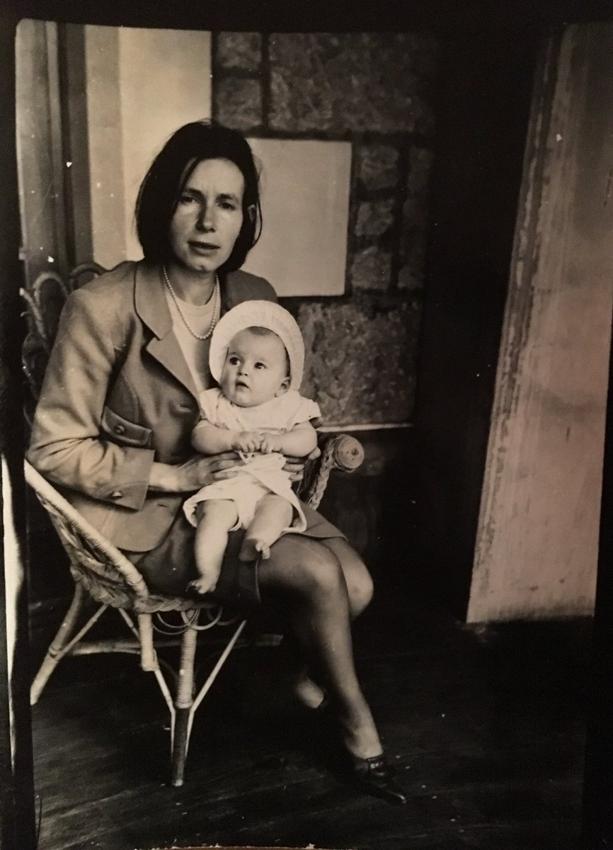 Sophie Barker tweet media