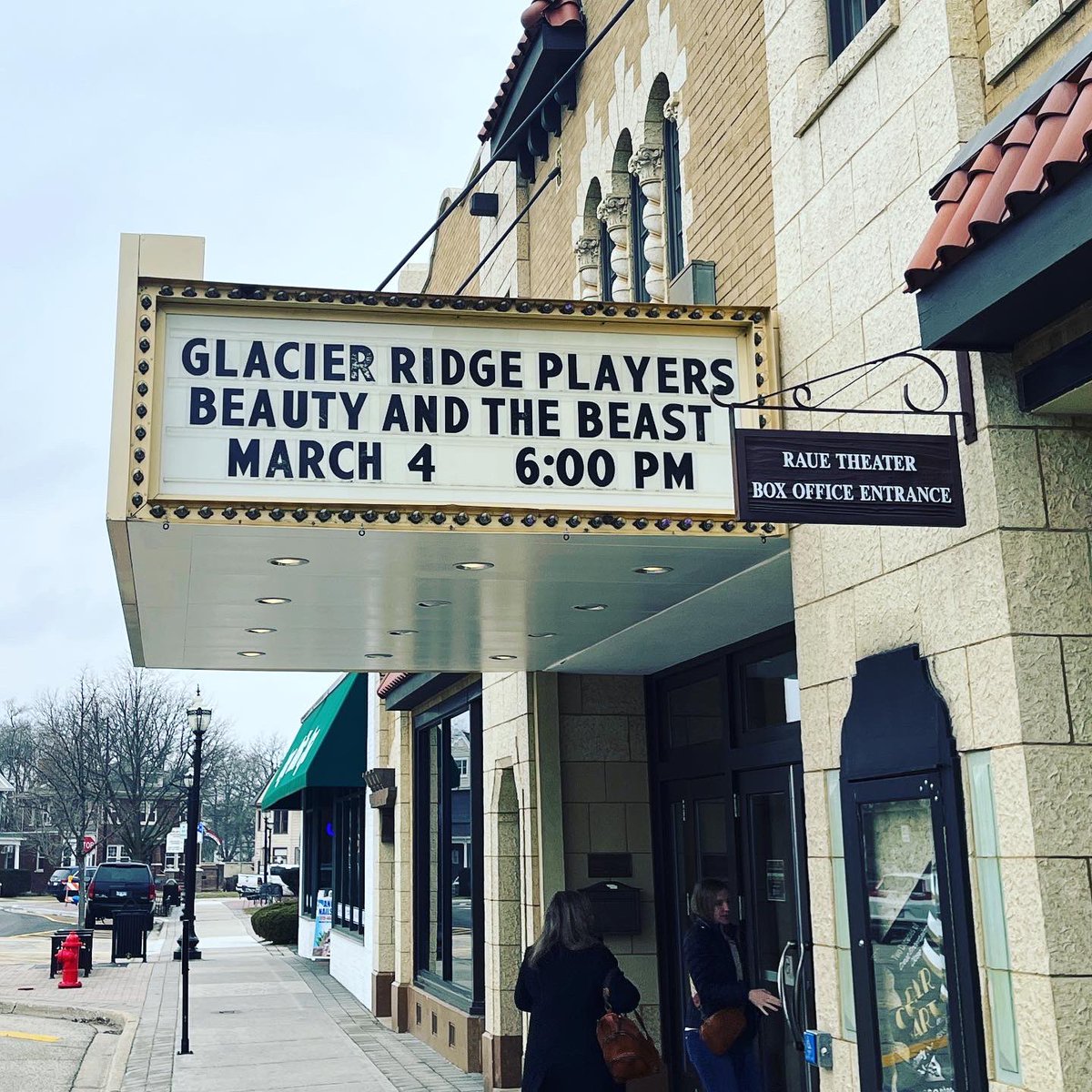 jmpearce9's tweet image. Way to go cast and crew for Beauty and the Beast Jr.! Outstanding performances today Glacier Ridge Polar Bear Players! @RaueCenter