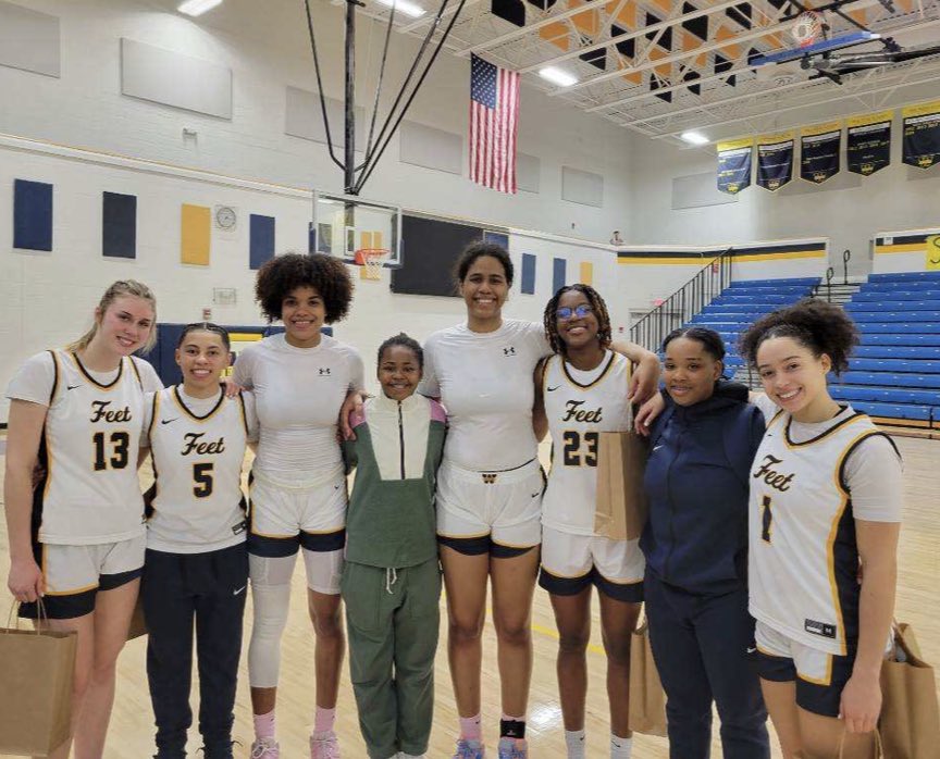 TheHoops0410's tweet photo. These players will take the court for their last high school game tomorrow. It has been a joy watching y’all play this year. Go and get the dub tomorrow. #webbfam @Sw33t_CaRaM3L https://t.co/GhitiCwAUb