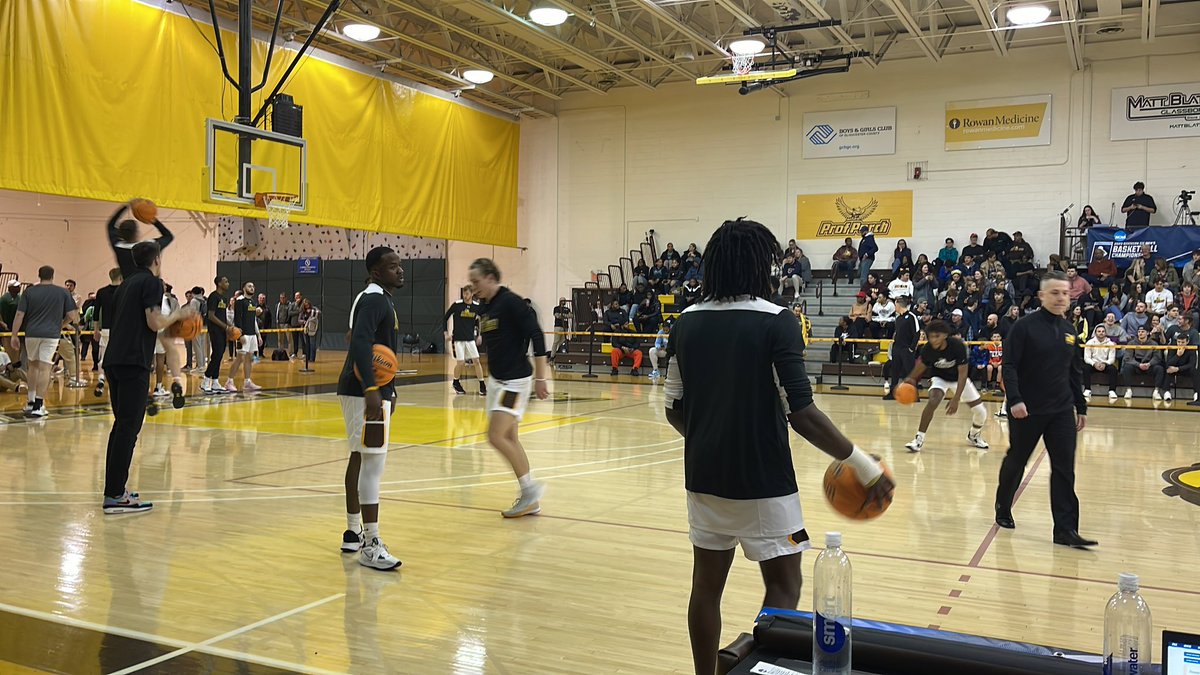 TheWhitSports's tweet photo. .@RowanMBB journey through the NCAA Division III tournament starts in 15 minutes against Cal Lutheran!

Follow along for live updates throughout the game! https://t.co/avvMziZF5k