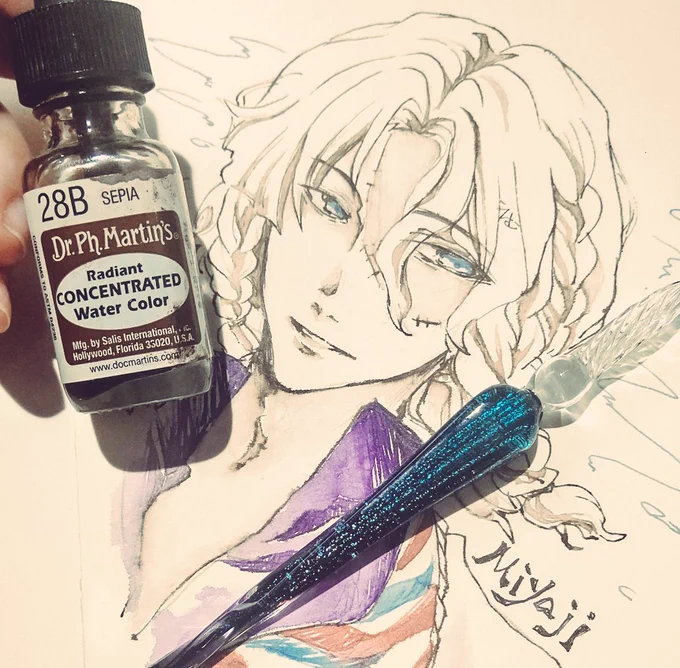 続々・ガラスペンでお絵描き.* 年季の入ったDr.Martensの出番 