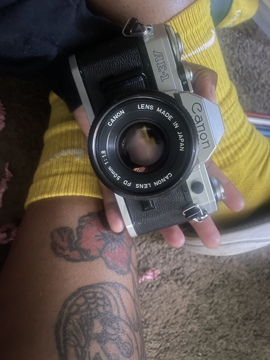 KaliHicks323's tweet photo. Allah is good yβall just donβt know how long I been wanting this camera now I have it welp itβs time for me to start shooting more SO WELCOME ME TO FILM GANG
#film #cameranerd #losangeles #streetphotographer #blackwomanstreetphotography https://t.co/22yiMVvJce