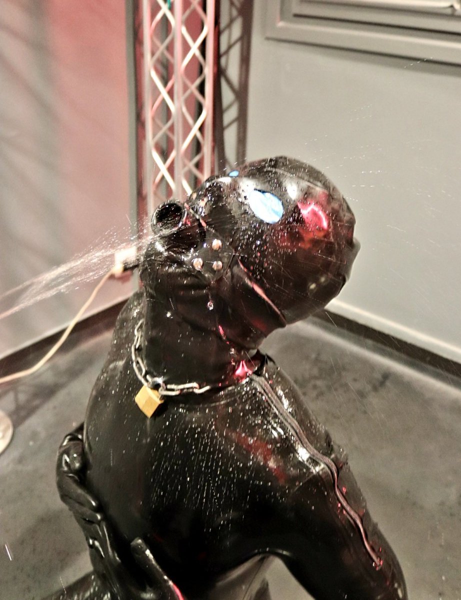SomeGayGeek's tweet photo. All this travel to Antwerp is making me thirsty... Anyone attending Darklands able to help me out? 💛💦 https://t.co/9nlckkF8jd