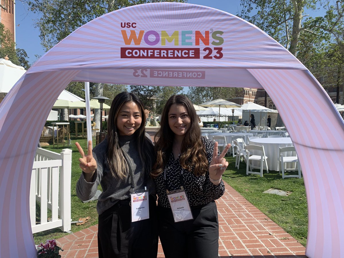 Katie Lee tweet media