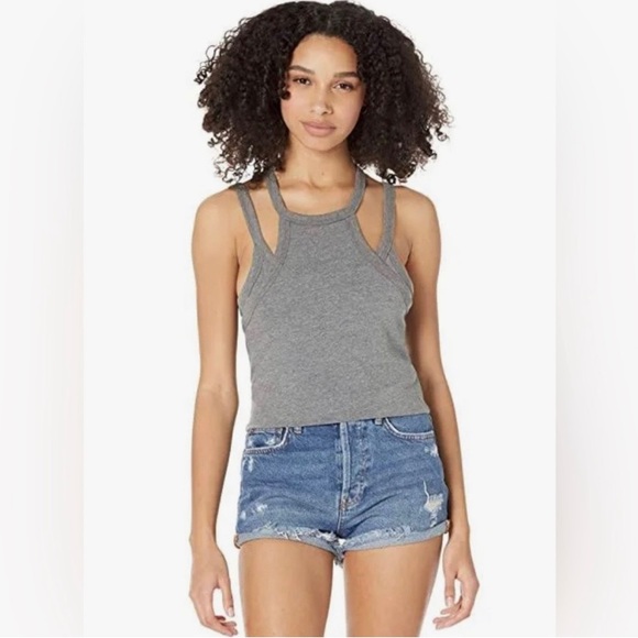 jenji813's tweet photo. So good I had to share! Check out all the items I'm loving on @Poshmarkapp from @AmyUpton20 #poshmark #fashion #style #shopmycloset #freepeople #fendi #7forallmankind: https://t.co/93aOeEkz2F https://t.co/Iql4991M2i