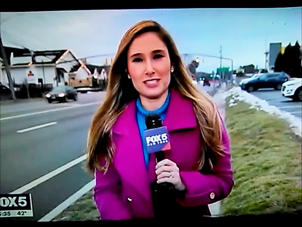 AnnaTorres033's tweet photo. Very Great 2 Young Field Anchor Moms Jodi In NY &amp; Amanda From NY To FL This Week! Very Great Color Dresses For Both This Week! &amp; Very Hot For Both! @JodiGFox5NY 💖💖 @AmandaNBC6 🤍🌸 https://t.co/E2vjOQdCxu