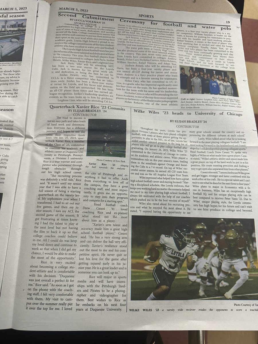 Ejbradley10's tweet photo. More than just an athlete ✍🏾! Outside of playing football I have a strong passion for writing. Shoutout to my teammates @XavierRice04 and @WilkeWiles for allowing me to showcase my writing skills and write about their recent college commitments. Congrats! https://t.co/84THq5RlGe