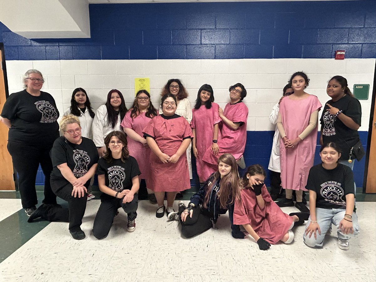 SAISDBrackHS's tweet photo. #BrackTheater Ss ready to take the stage to present #Alice at #UIL1ActPlay #MacArthurHS #HustleNHeart #BrackFamilia https://t.co/L07MCDoj5t