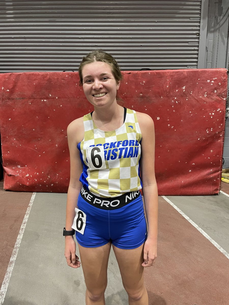 RCSTFgirls's tweet image. Liz Hulsebus (Jr.) hits a new PR in the 1600!!
