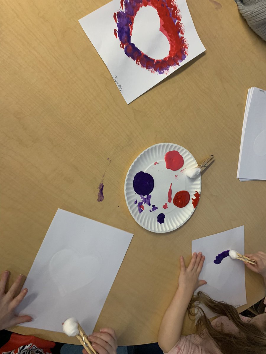 Throwback to our kindergarten #ValentinesDay party! We had such a blast delivering our treats like postal  workers, opening them up &amp; rotating through some fun V-Day centers! ❤️