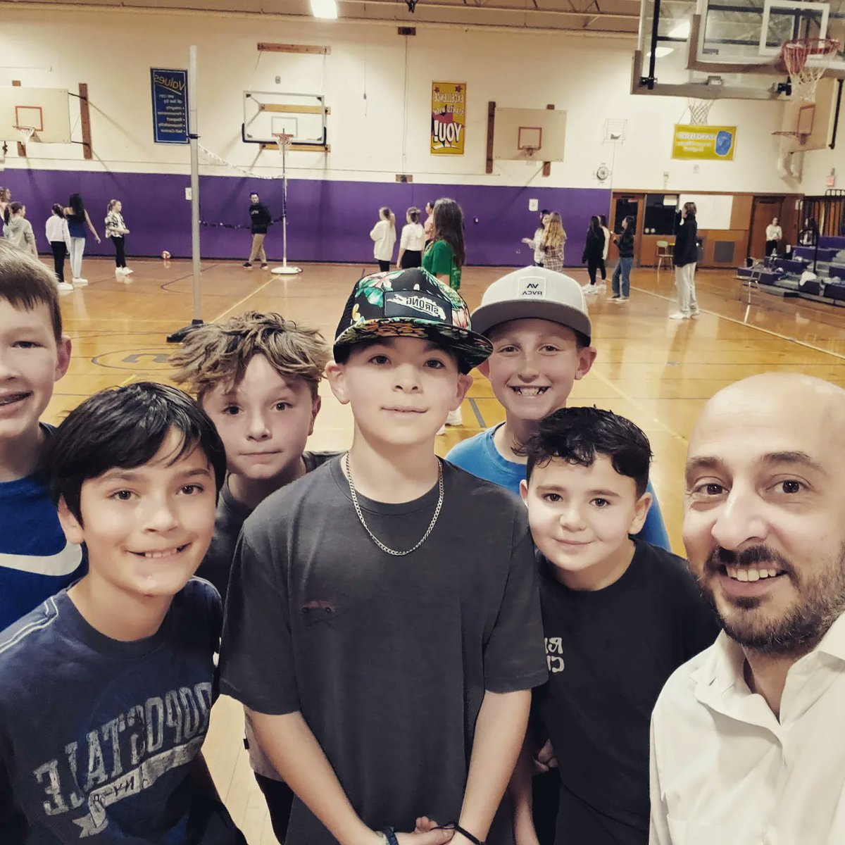 Our 6th graders are having a blast singing, dancing, playing basketball, and volleyball at SMS tonight! Thanks to Student Government for another awesome night #sayvillems #RaiseTheBar