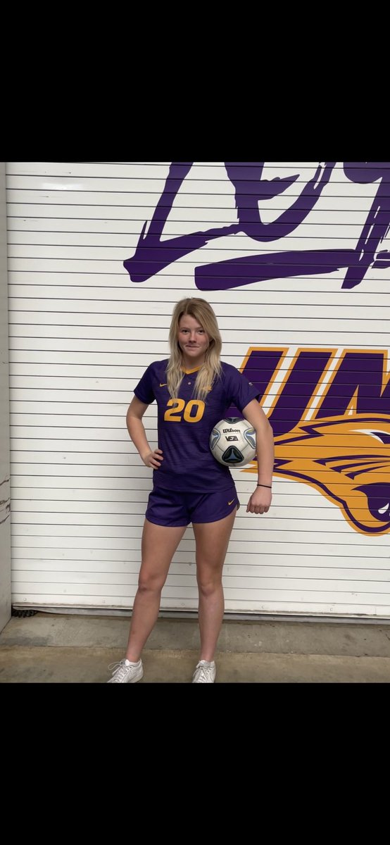 Liberty Bates tweet media