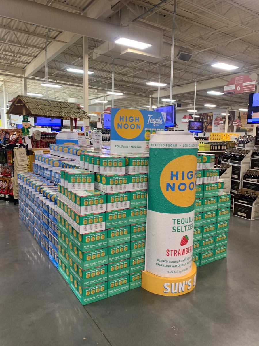 EDistheWARD's tweet photo. @stoolpresidente another 600 case mound 🤧 come visit the Kansas City market prez! https://t.co/Dl3SYsHewB