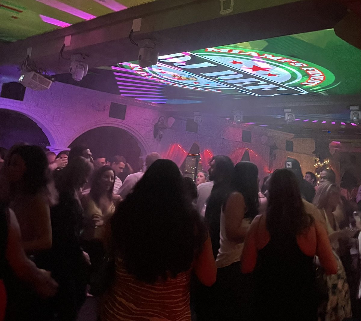 DJDEF96's tweet photo. Tonight the party is at Piazza Italia Las Olas! #tonight #party #piazzaitalia #lasolas #djdef #inthemix #drink #dance https://t.co/soT2fOyH3w