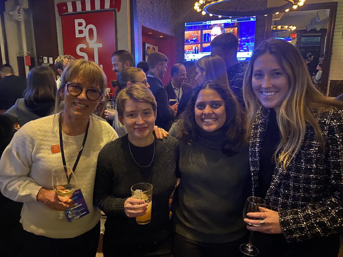 UMassSportMS's tweet image. Had a great time repping @McCormackUMass at the @WomenSportsTech event tonight and meeting #sportsbiz leaders from across the world 🌎 #womeninsports #changetheratio