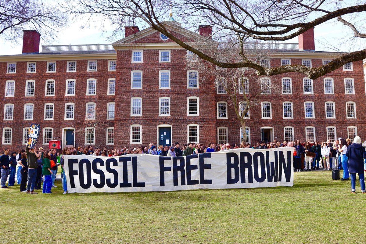 TODAY: About 150 Brown students rallied to demand that Brown DISSOCIATE from fossil fuels and REINVEST in Providence. It was the largest protest on campus in the last 3 years.