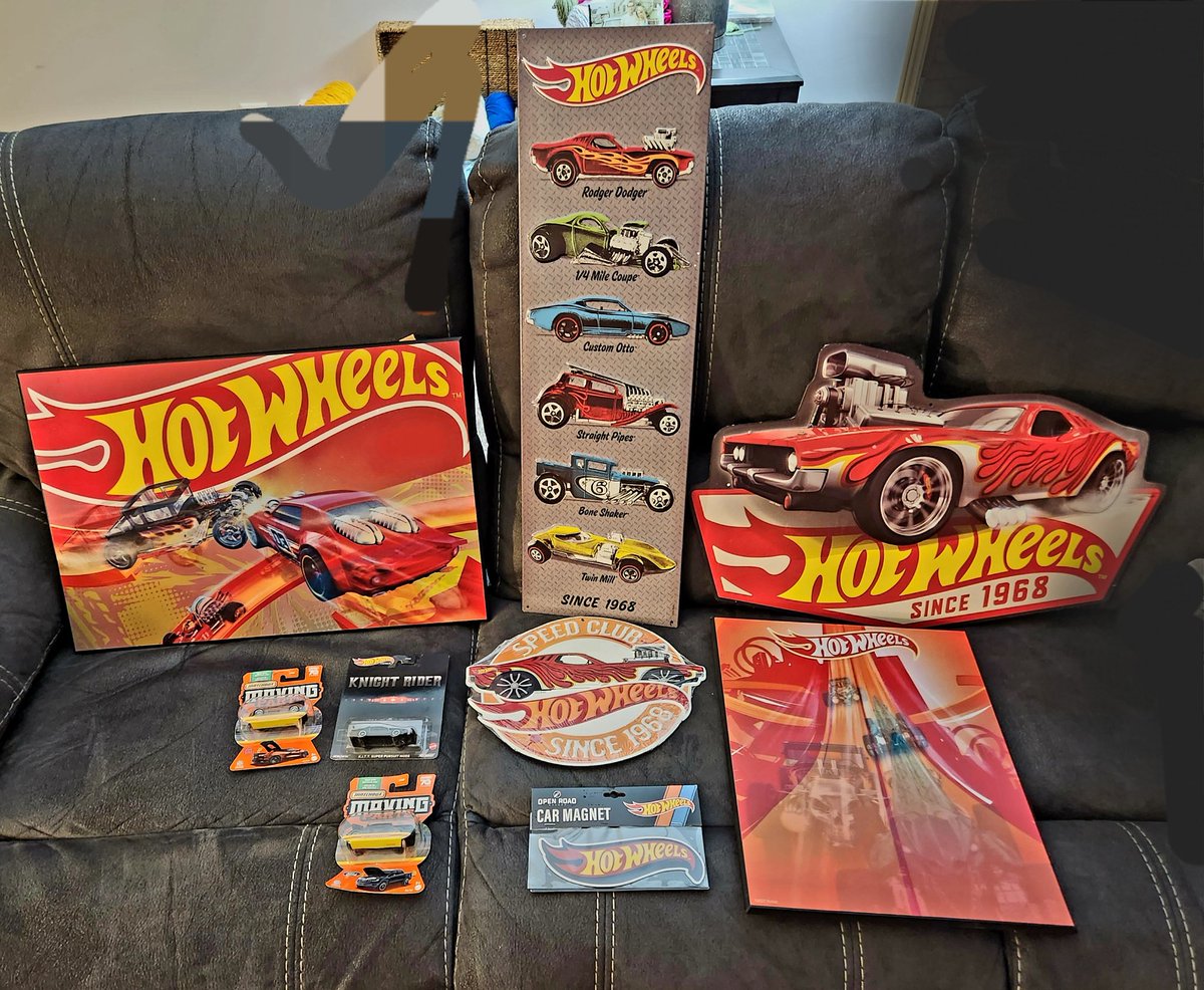 HW Joe on Twitter "Hobby Lobby has some cool Hot_Wheels stuff!!! 