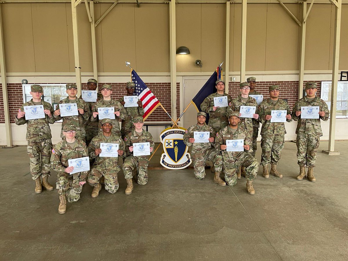 1st46th's tweet photo. Both D/1-46 IN and E/1-46 IN’s cadre have been providing rich academic instruction, #leadership, and #mentorship towards our Academic Skills Development Program students.          We are honored to be tasked with an important mission and watching these students succeed. https://t.co/iC3WCY1TEY