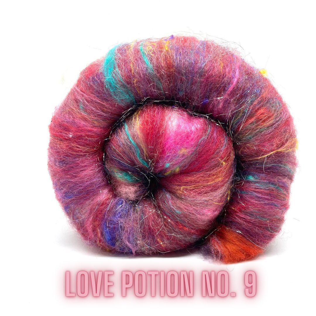 sheepnspace's tweet image. I like mini batts and I cannot lie 🎶 
#batts #spinners #fiberartist 
etsy.com/listing/141559…