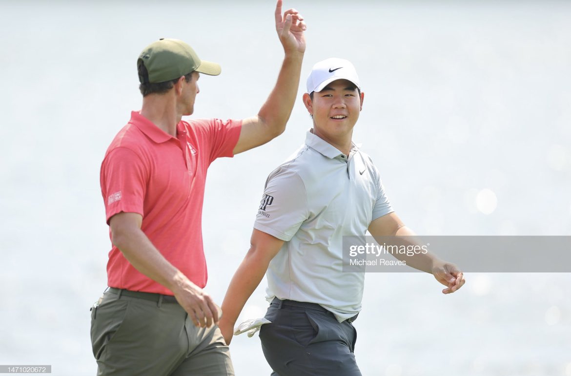 TomKimLegion's tweet photo. 🚨Round 2 Stats @APinv:
- 5 🐥
- 10 Pars
- 3 Bogeys

- 11/14 (78.57%) FIR
- 13/18 (72.22%) GIR
- 2/5 (40%) Scrambling

- SG: Off the Tee - 2nd
- SG: Approach to Green - 69th
- SG: Around the Green - 17th
- SG: Putting - 41st
- SG: Tee to Green - 10th
- SG: Total - 9th https://t.co/BXaL3QqSZV