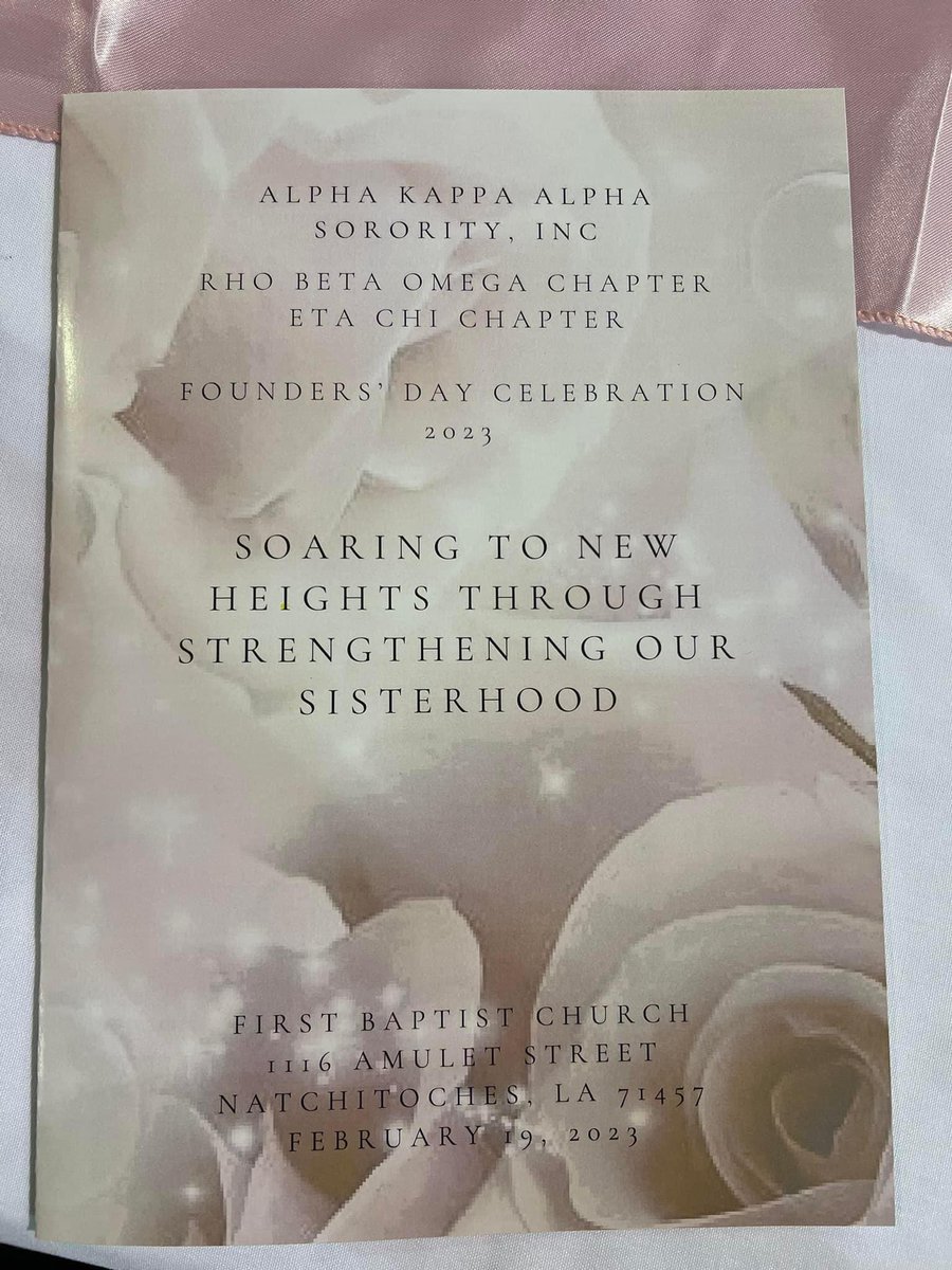 MarquelSennet's tweet photo. My biggest highlight from Feb. was serving as the guest speaker at the Founders’ Day Celebration for Alpha Kappa Alpha Sorority, Incorporated®️ Rho Beta Omega &amp; Eta Chi Chapters! As I enter year 18, I really wanted to reflect on the purpose &amp; legacy of our beloved sisterhood.💕💚 https://t.co/Oh2dAMrdNz