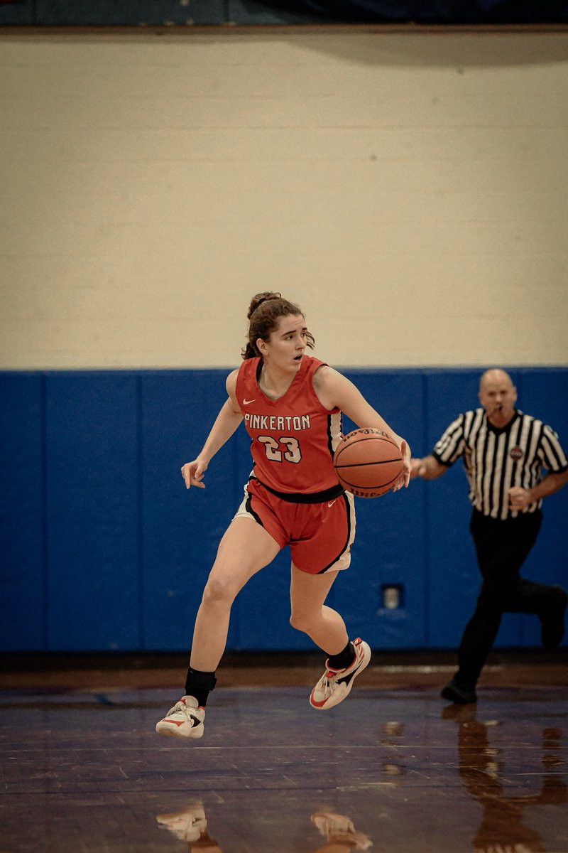 🪣Biggest Buckets 🪣

🏆NHIAA D1 Quarterfinals🏆

#4 Goffstown 🆚 #5 Pinkerton 
Top Scorers⤵️

1. Liz Lavoie || 31 📸 
2. Ava Ruggiero || 20
3. Ava Winterburn || 19
4. Kaylee Dupuis || 15
5. Maggie Sasso || 14