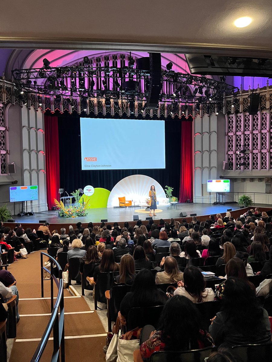 USC Alumni Association tweet media