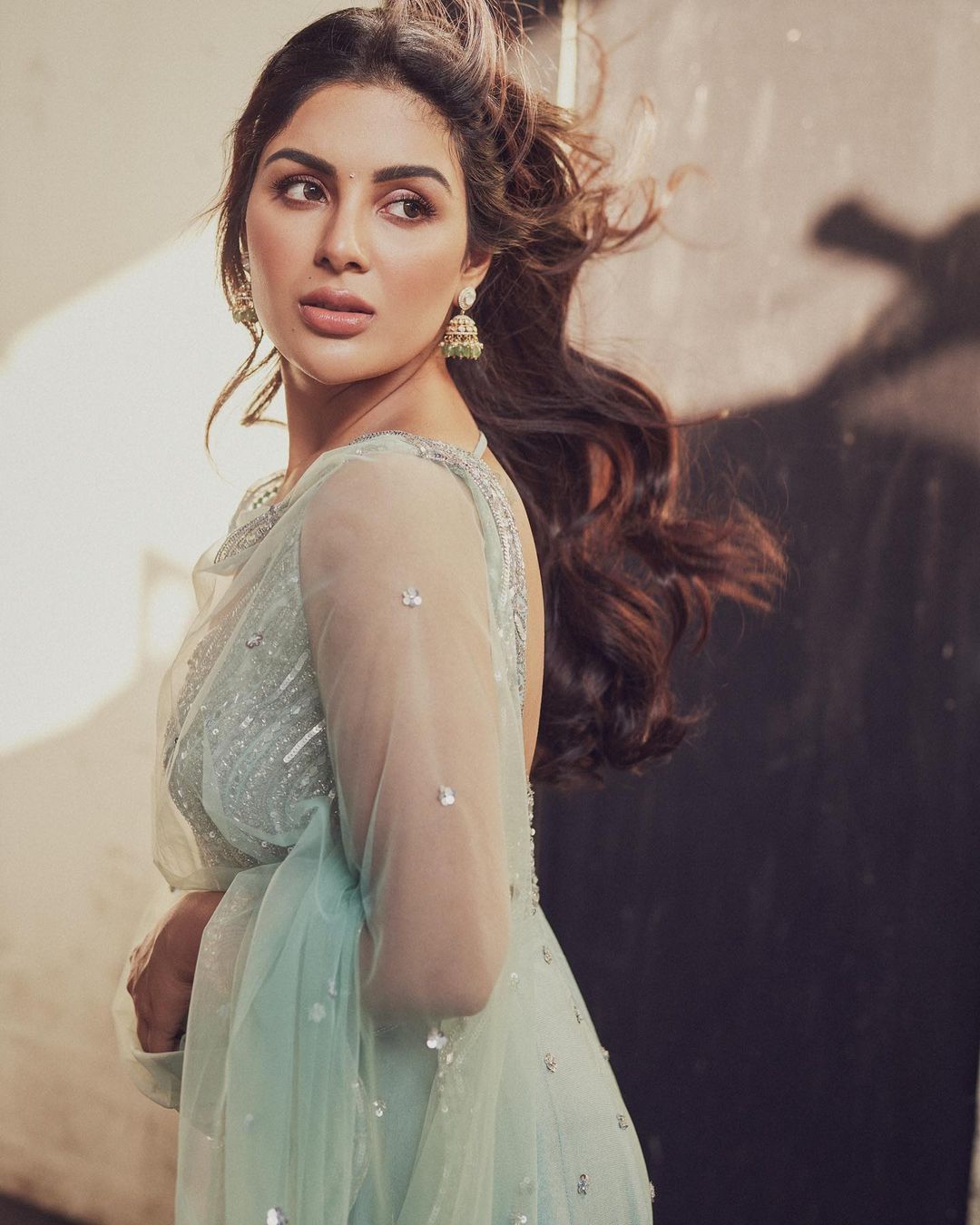 FqVzVALagAAt_eS?format=jpg&name=large