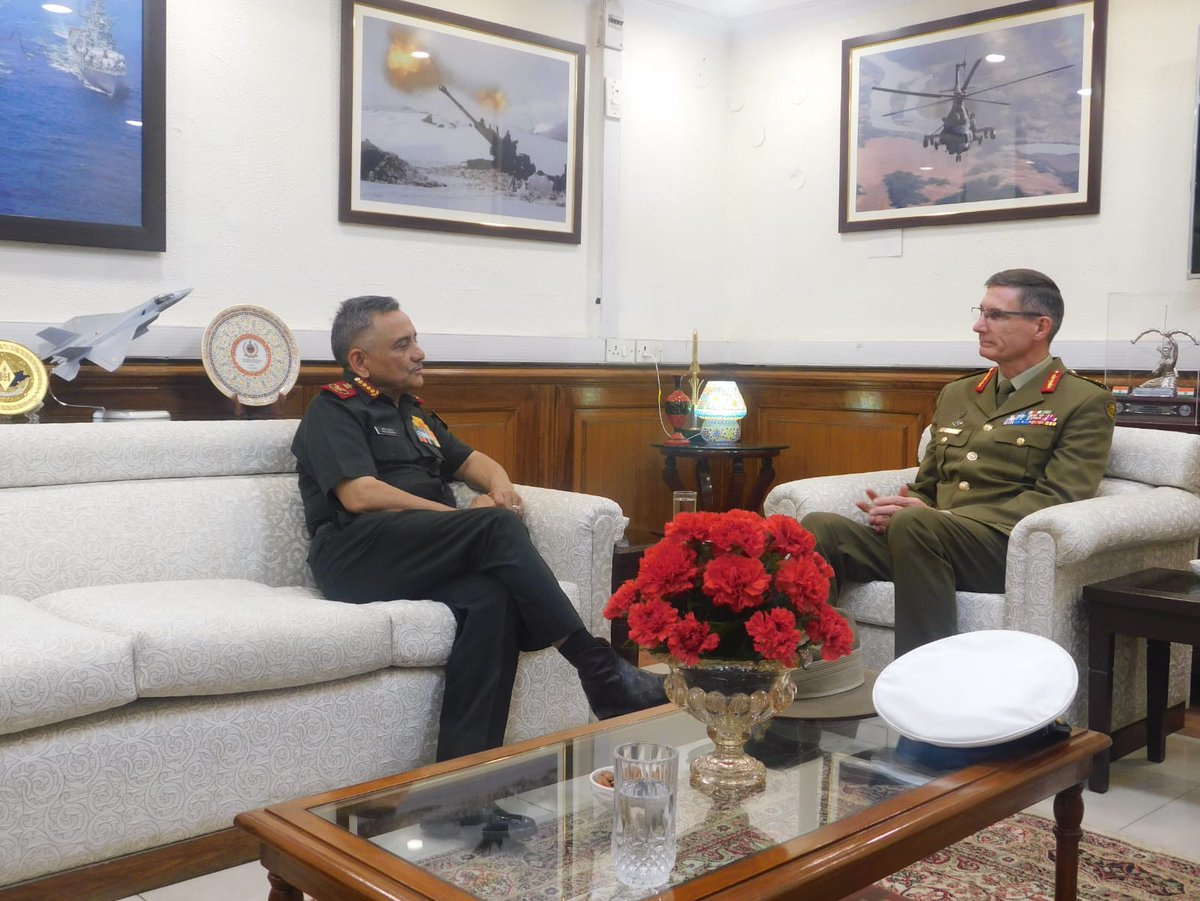 HQ_IDS_India's tweet photo. General Angus Campbell, Chief of the Defence Force, #Australia @CDF_Aust called on General Anil Chauhan, #CDS & discussed security matters of bilateral and regional interest as well as identifying areas and avenues to enhance the existing India-Australia #DefenceCoperation. https://t.co/ga2LU8GDQk