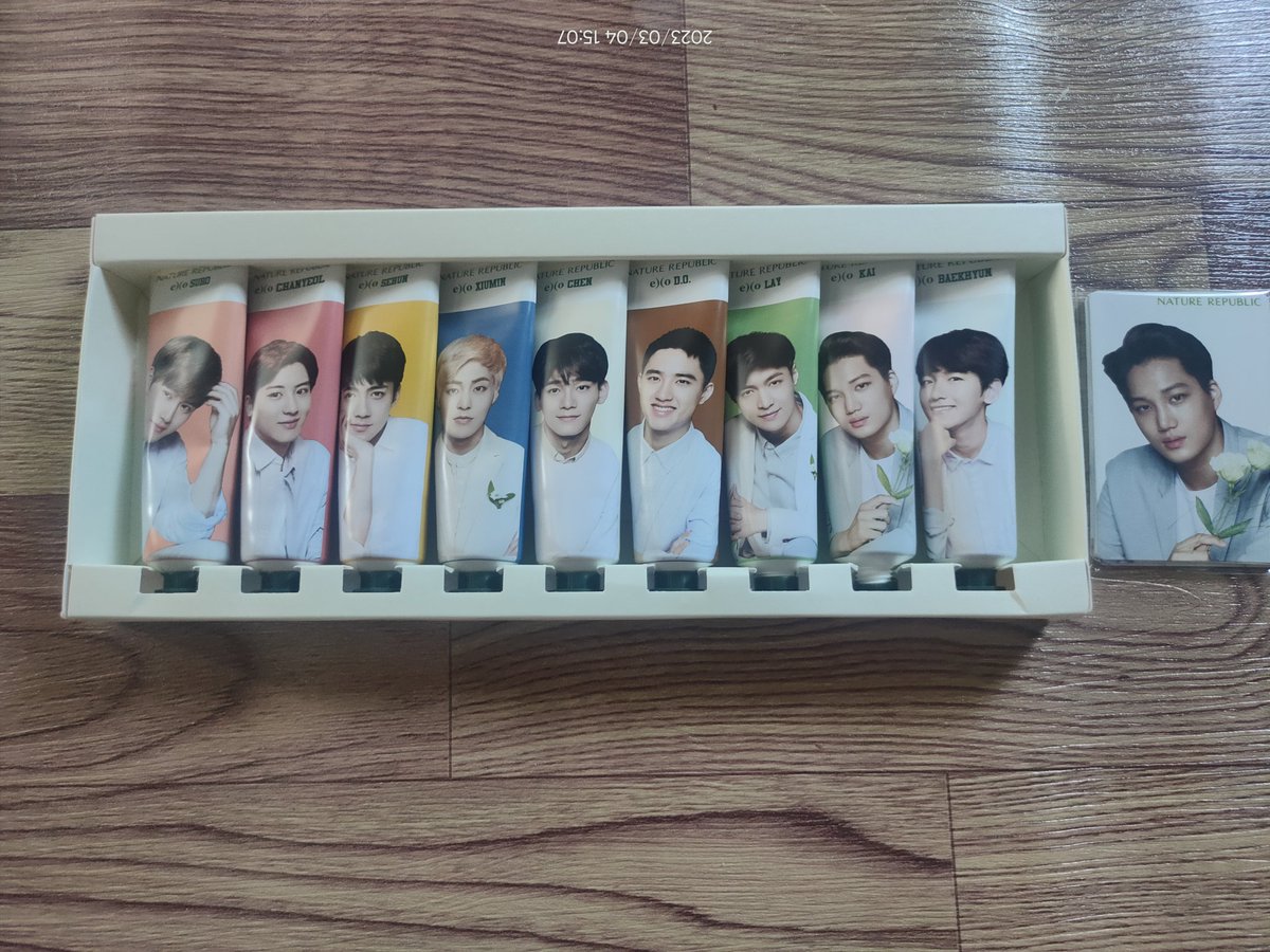 xiutifulj99's tweet photo. freebies for those who will buy 3 items up.. https://t.co/5H9859v3pr